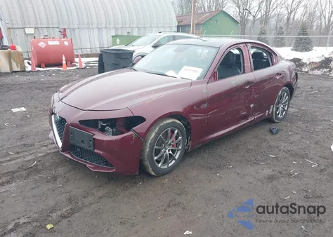 2018 Alfa Romeo Giulia Awd z USA, uszkodzony, nr VIN ZARFAEDN6J7594523